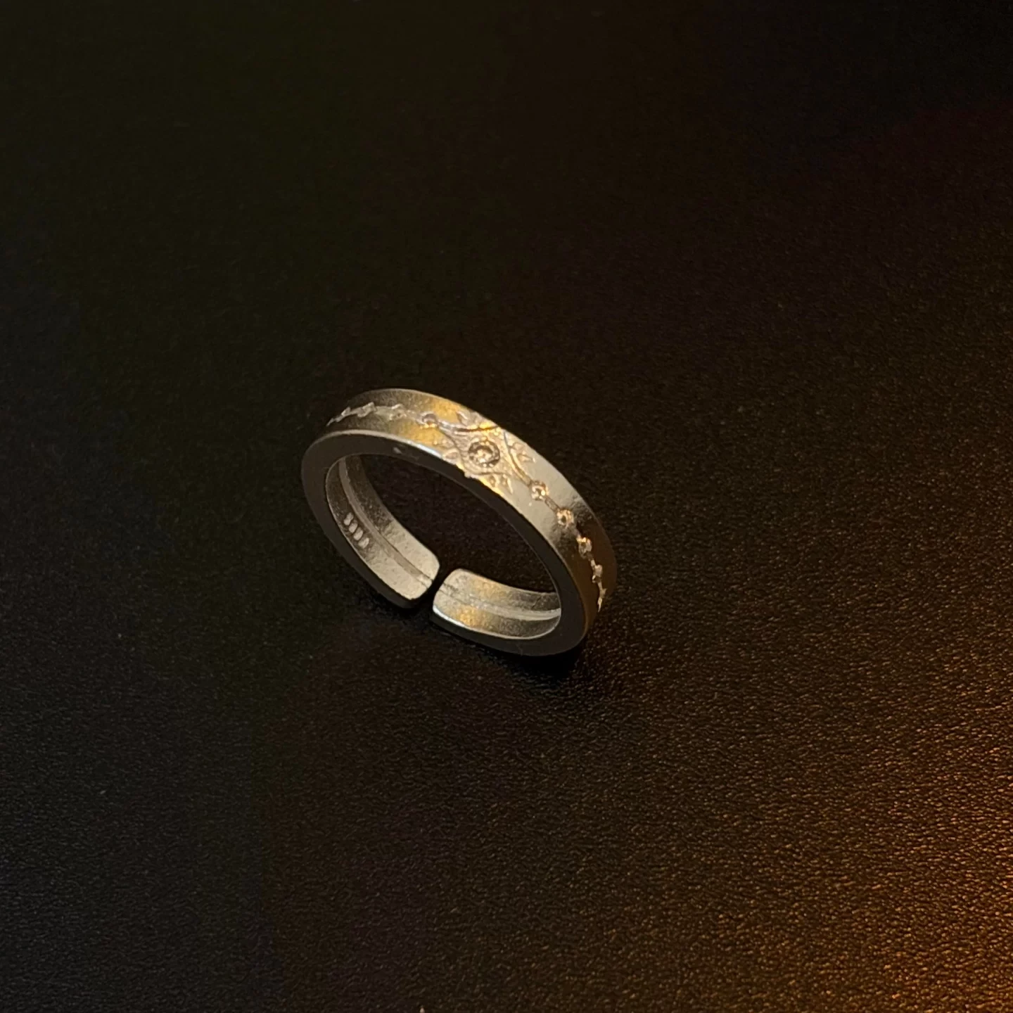 Jewelry Codex设计师款 星星雕刻开口磨砂指环中古优雅气质戒指