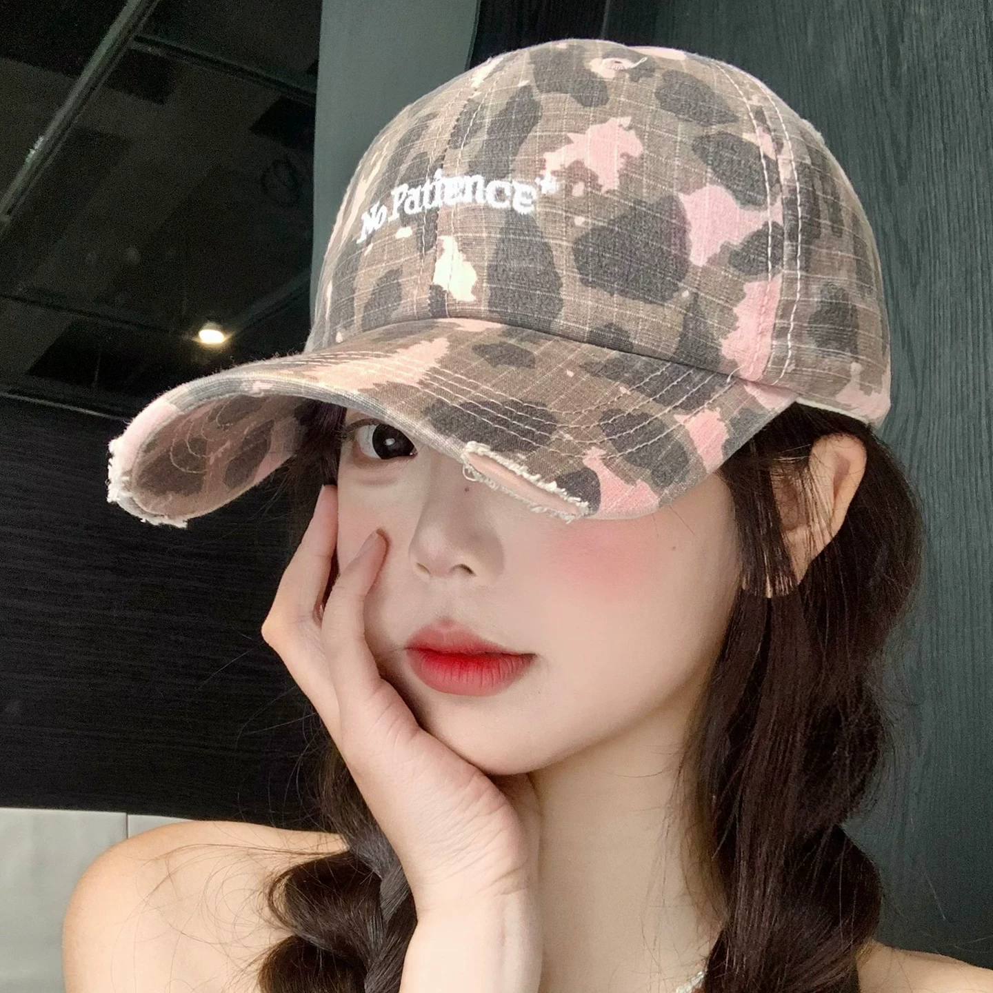美式字母刺绣迷彩棒球帽女大头围宽帽檐显脸小鸭舌帽加大加深帽子
