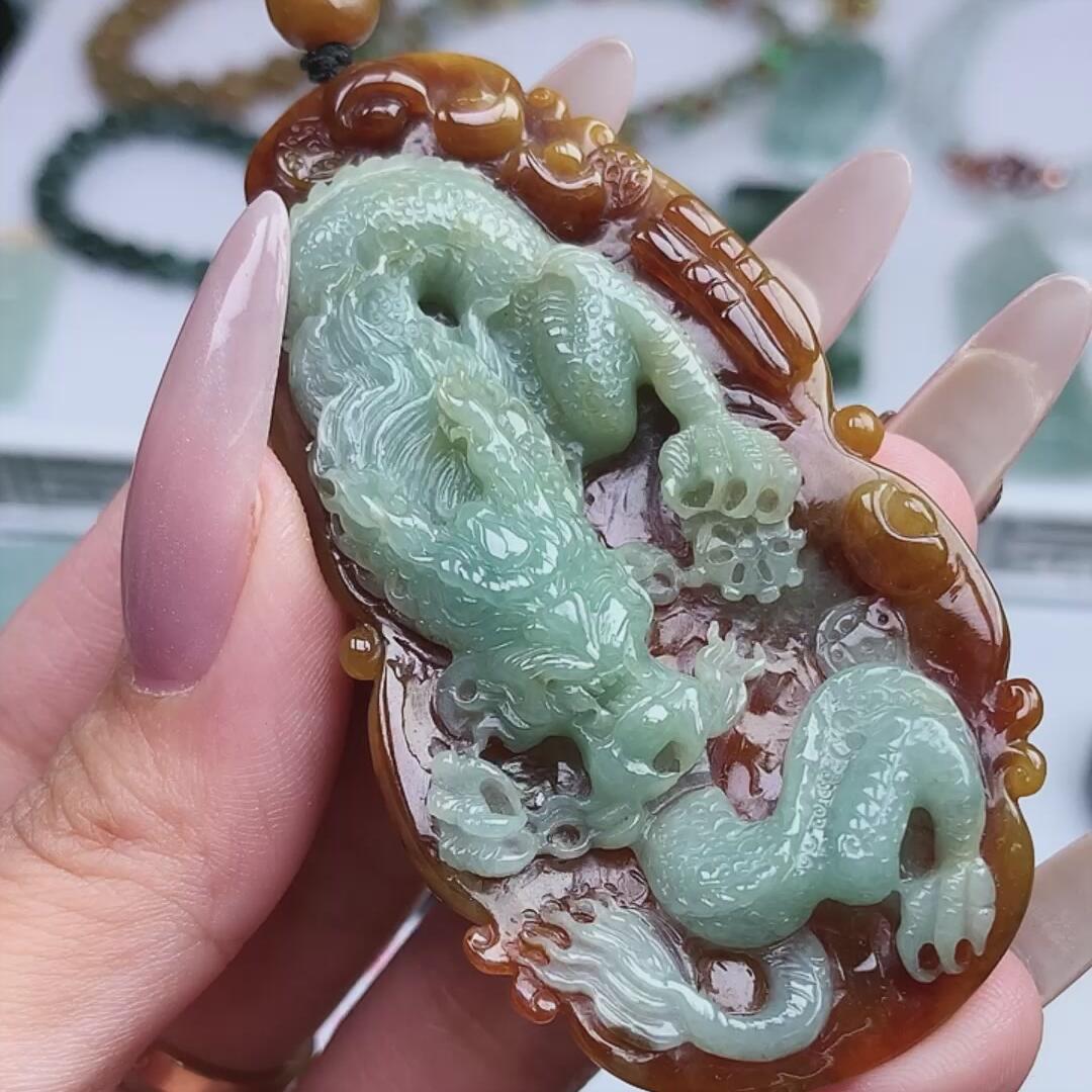 29--翡翠 龙牌