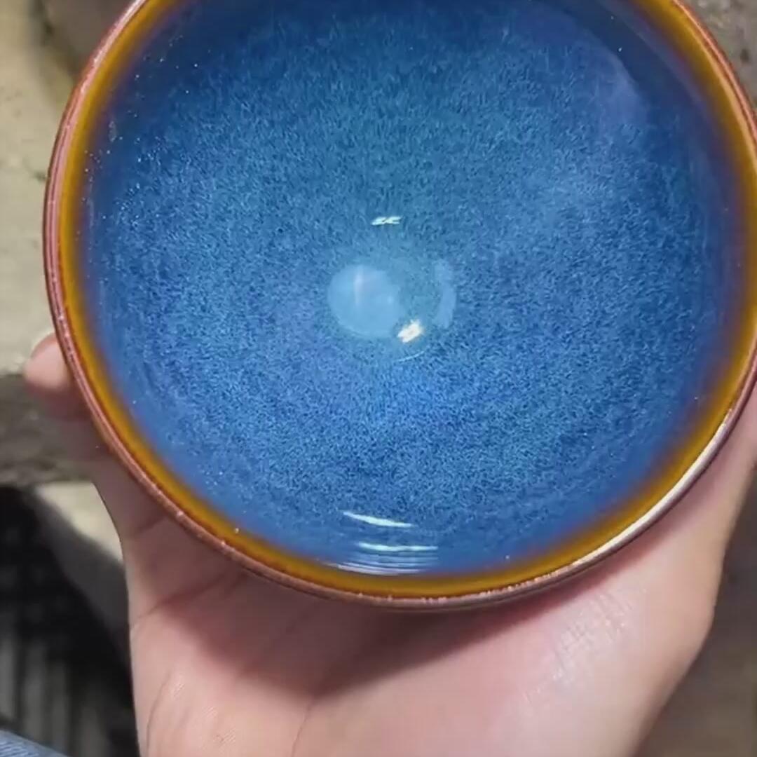 回蓝茶盏