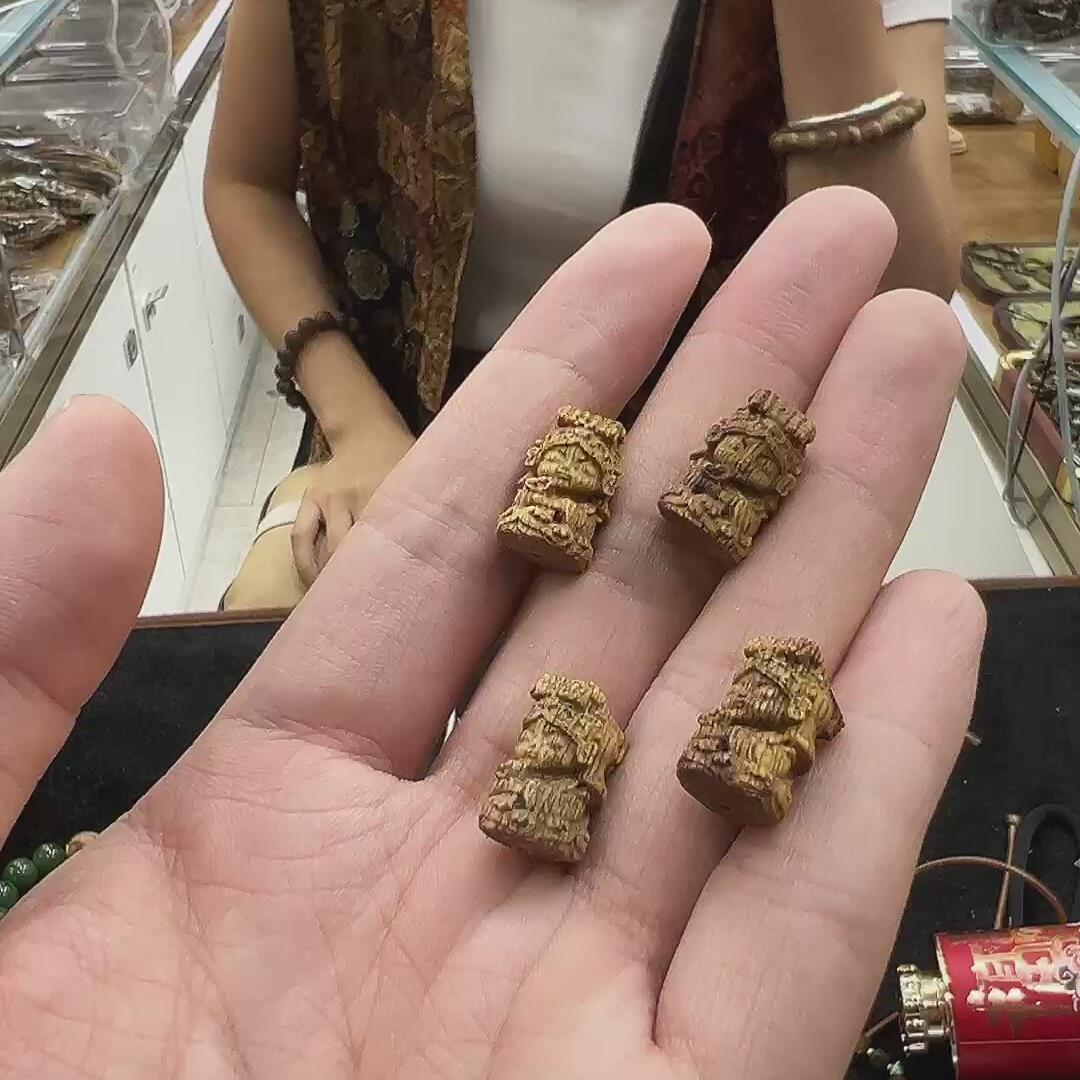 雕刻件随机发一个