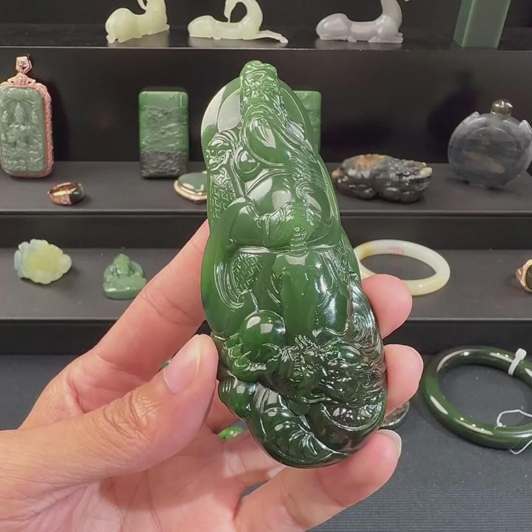 F681和田玉 碧玉关二爷 克114