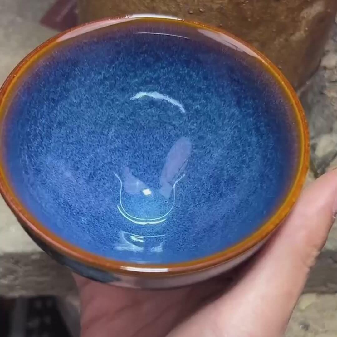 回蓝茶盏
