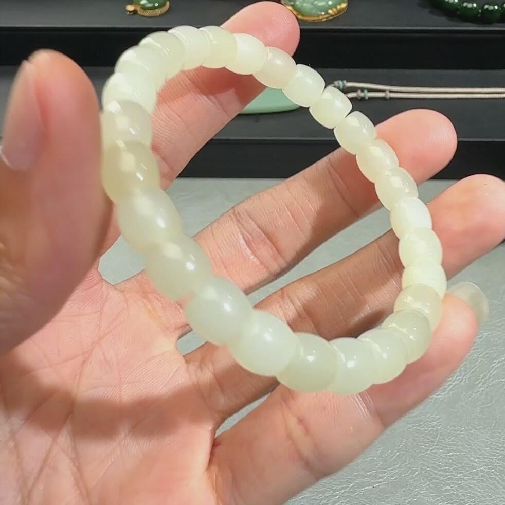 F632和田玉 直切手串卡8