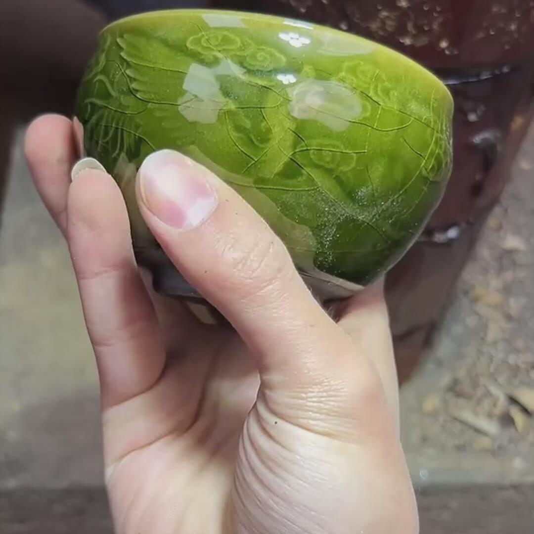 绿龙凤盏