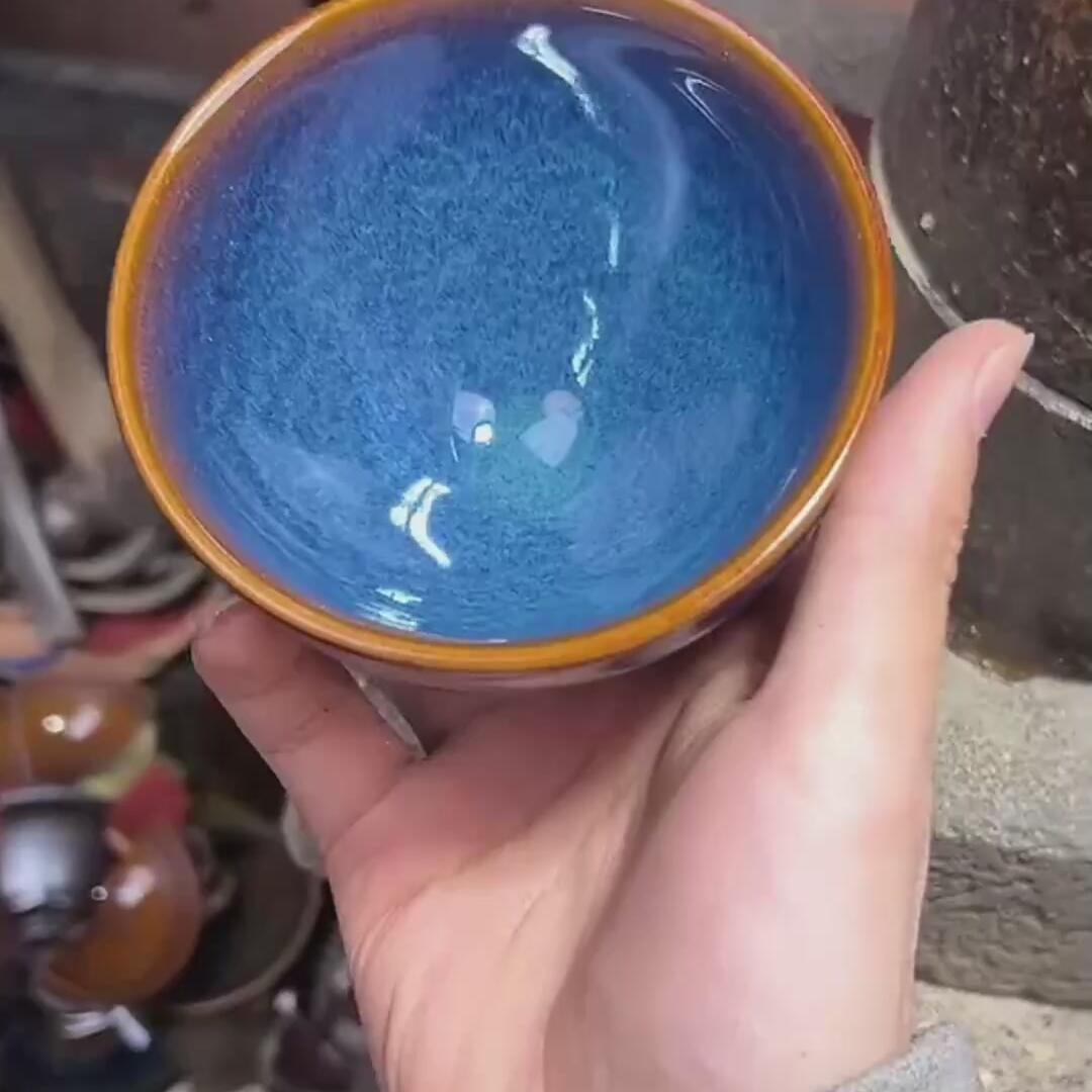 回蓝茶盏