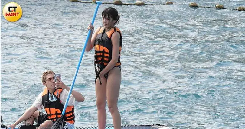 21岁李承隆和23岁纪欣妤(艾莉儿)在2023年5月被时报周刊ctwant直击