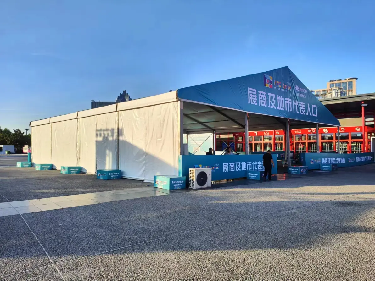 武汉车展篷房出租,展会活动帐篷搭建租赁配套玻璃门玻璃墙