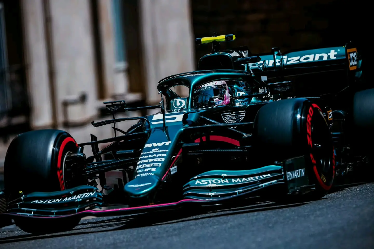 21赛季维特尔阿塞拜疆最后一台壁纸 - 哔哩哔哩