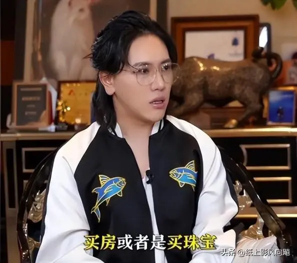 起底王红权星的财富之路,出门带4个保镖,富得流油却让人敬佩!