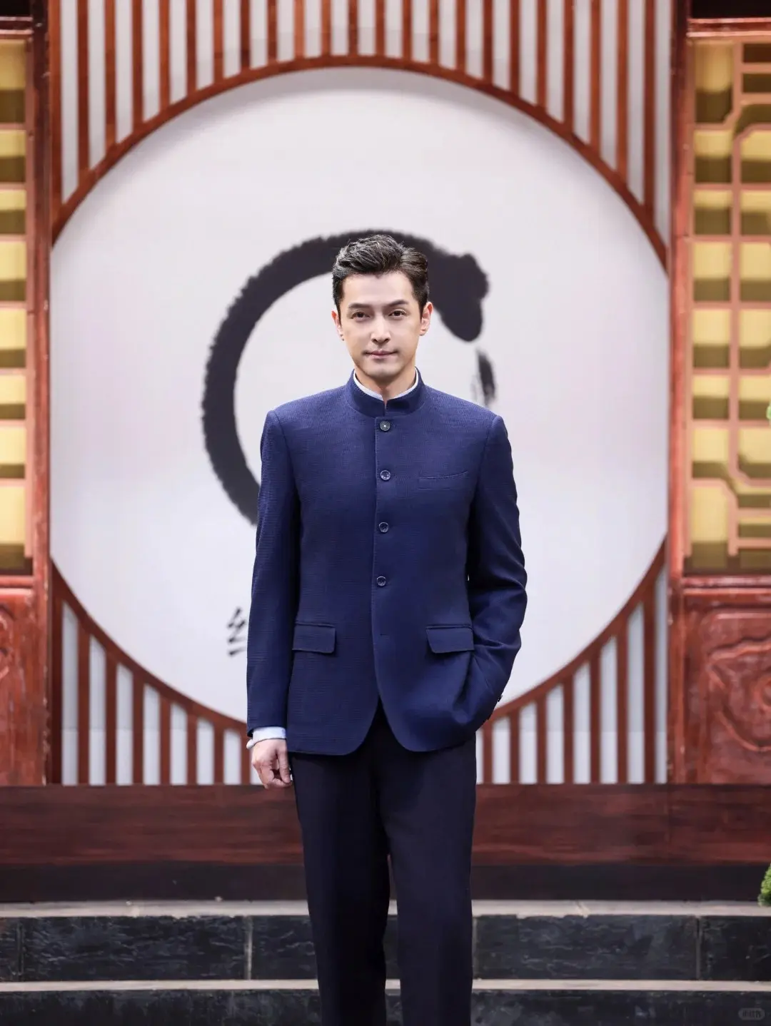 明星中山装穿搭:传统与时尚的精彩碰撞