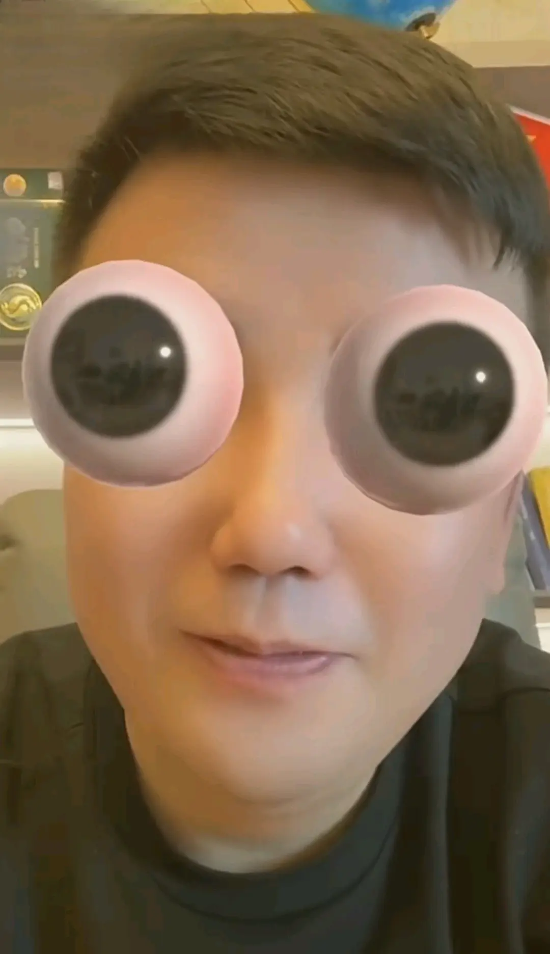 七哥本尊的大眼珠子表情包