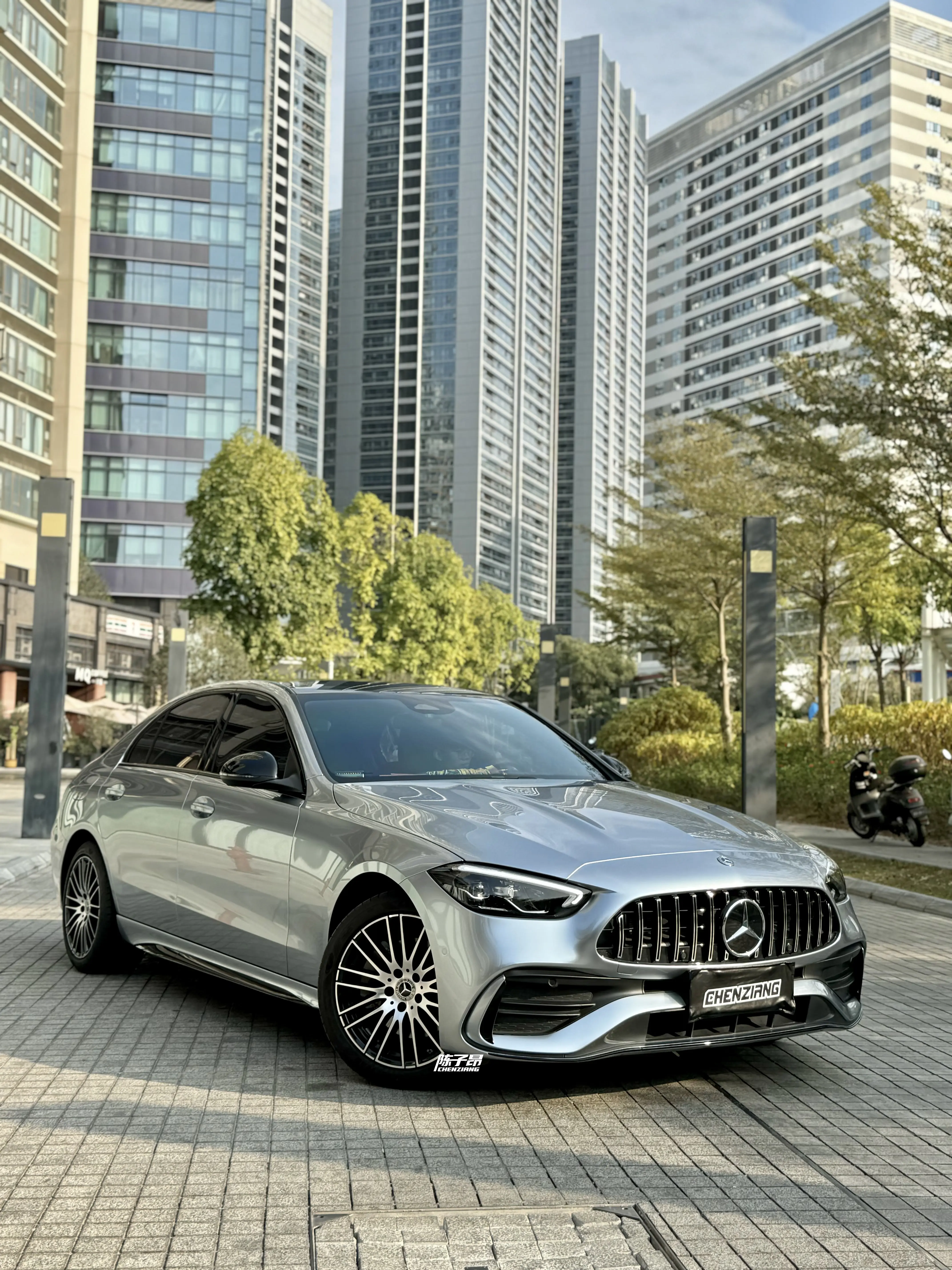 我猜你没见过奔驰液态金属水银灰 - 哔哩哔哩