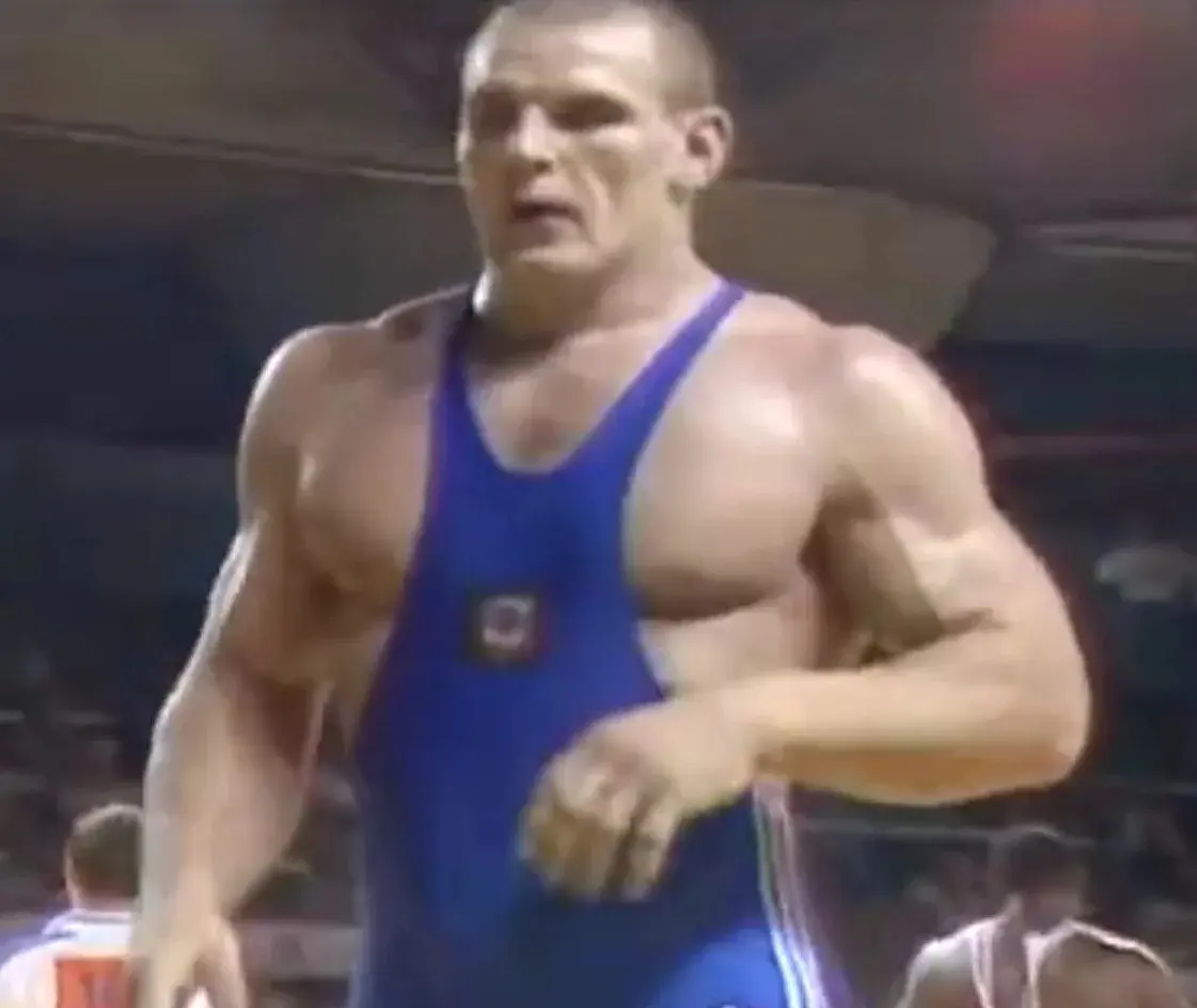 摔跤之神-亚历山大.卡列林