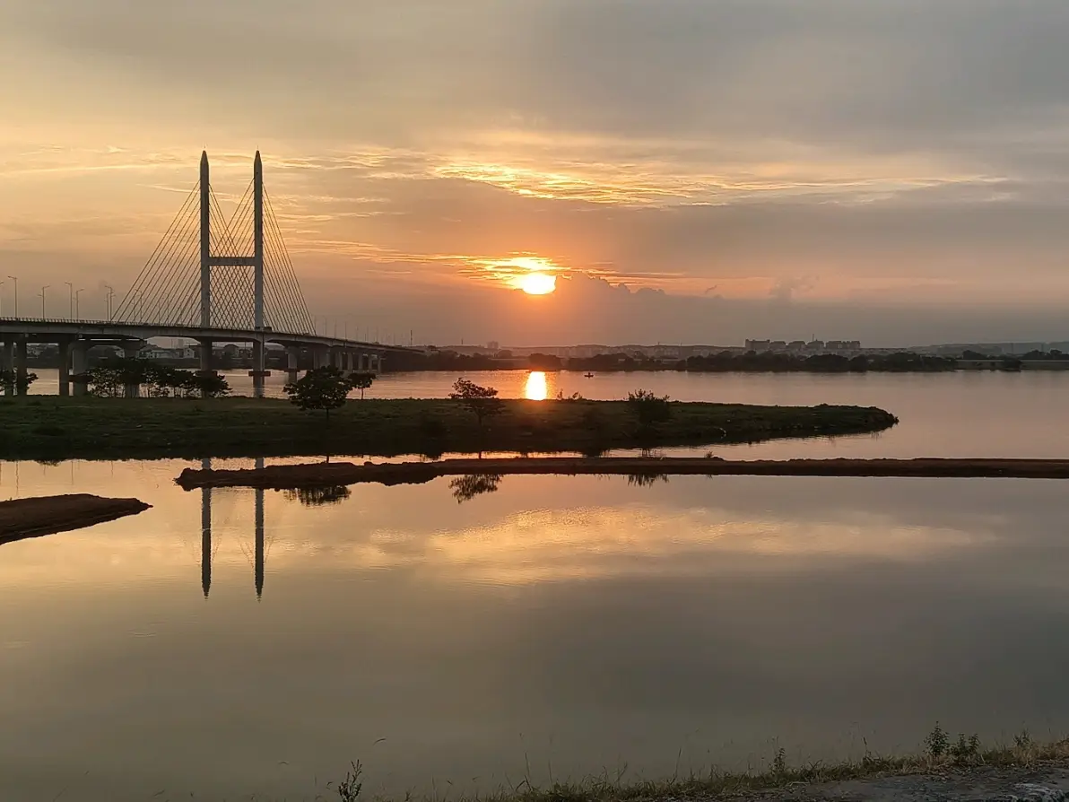 地点江西丰城剑邑大桥旁