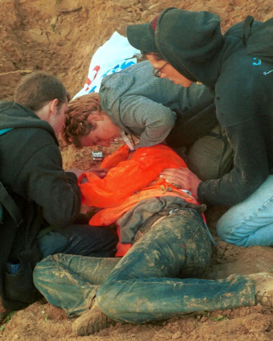 21年前,美国活动家rachel corrie被以色列军用推土机碾压