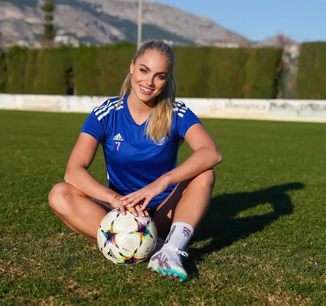 来认识一下克罗地亚最美女足运动员安娜·玛丽亚·马尔科维奇