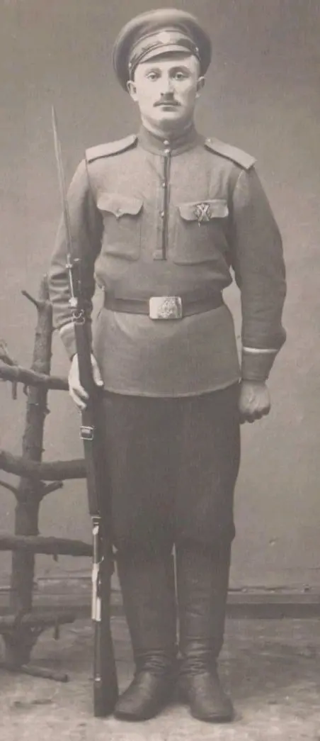 小记一战俄军步兵士兵制服装具(2)——衣着篇