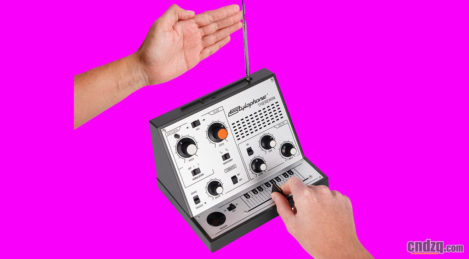 Stylophone的新品是一台Theremin琴 哔哩哔哩
