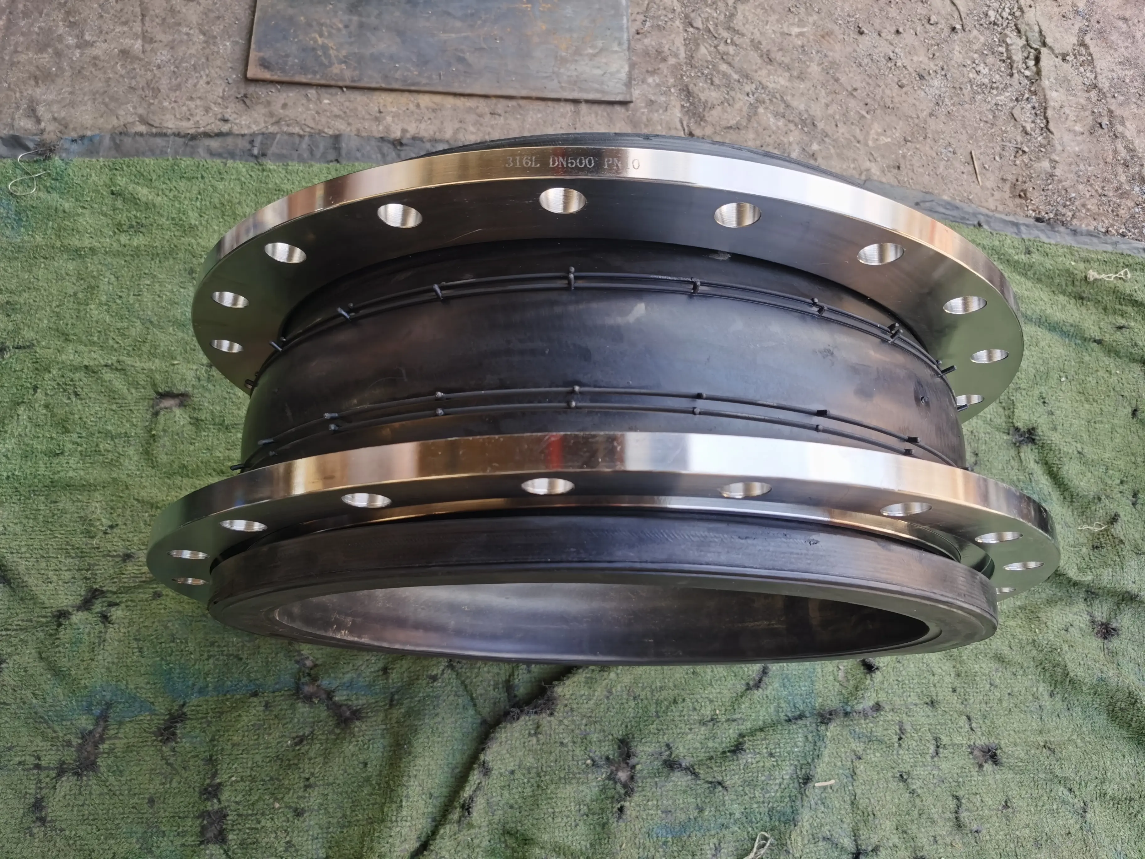 不锈钢法兰式橡胶软连接的质量评价标准涉及多个方面