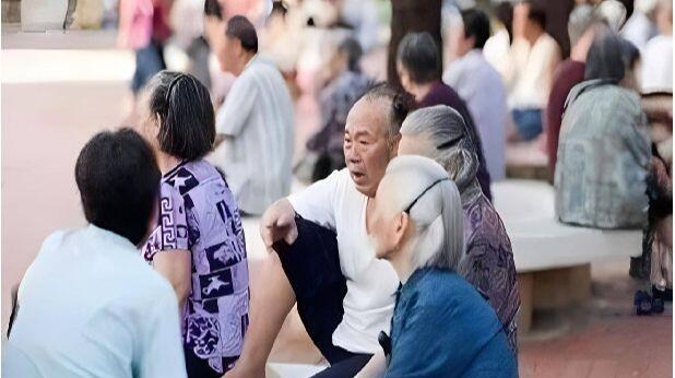 中国无孙辈老年人群体的现实图景与精神应对 - 哔哩哔哩