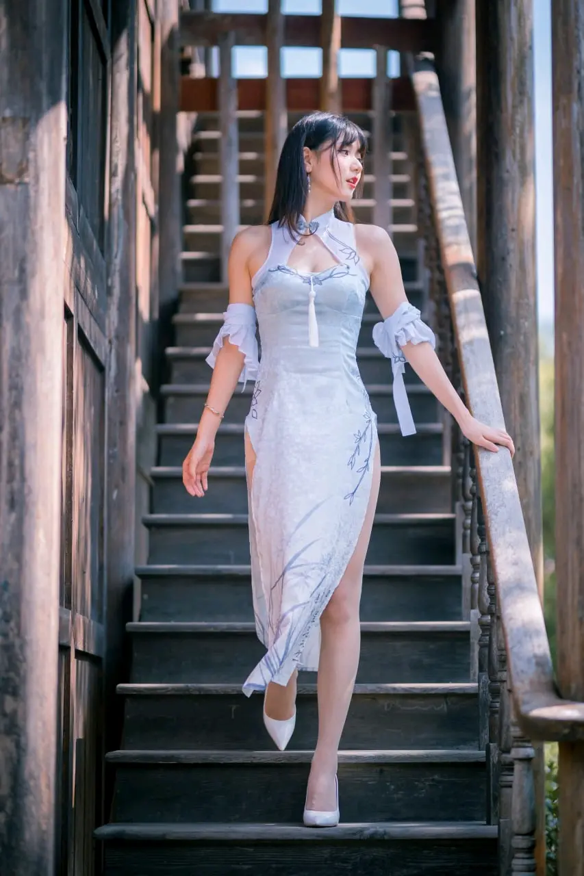 陆卿卿 #汉堡王kyokyo #汉堡王 - 蓝色旗袍 [24p-103mb]