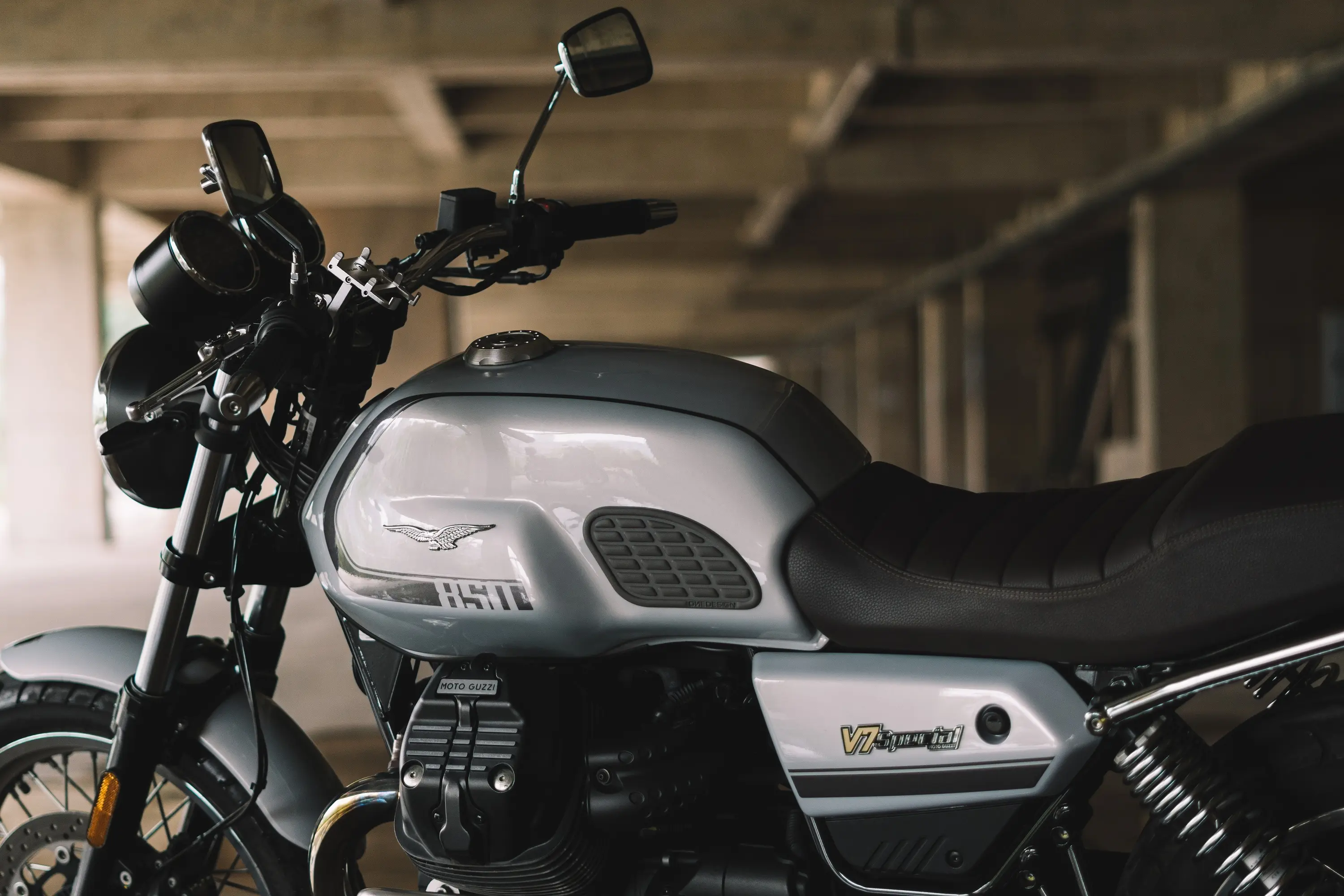 友车拍:摩托古兹v7 850 special