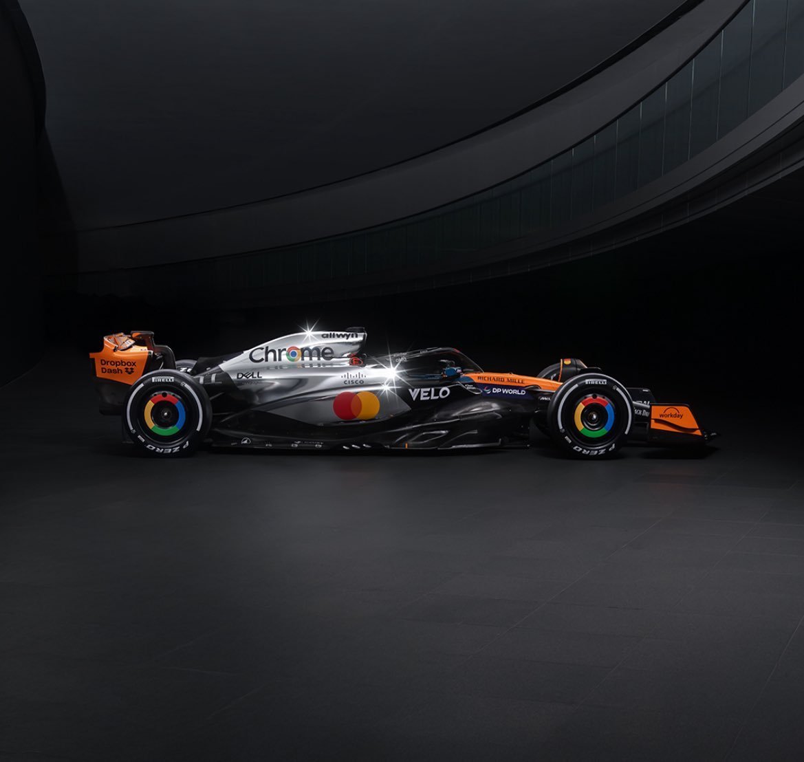 [情報] McLaren英國站特殊塗裝