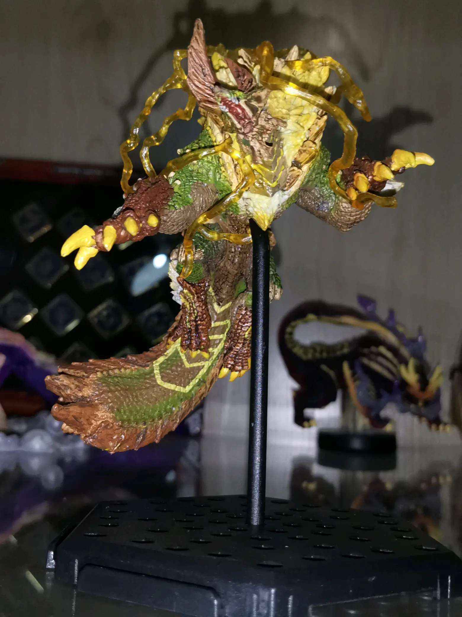 金雷公雷狼龙雷狼龙一只角巨大化,身上雷电也从未消逝,在他兴奋之时