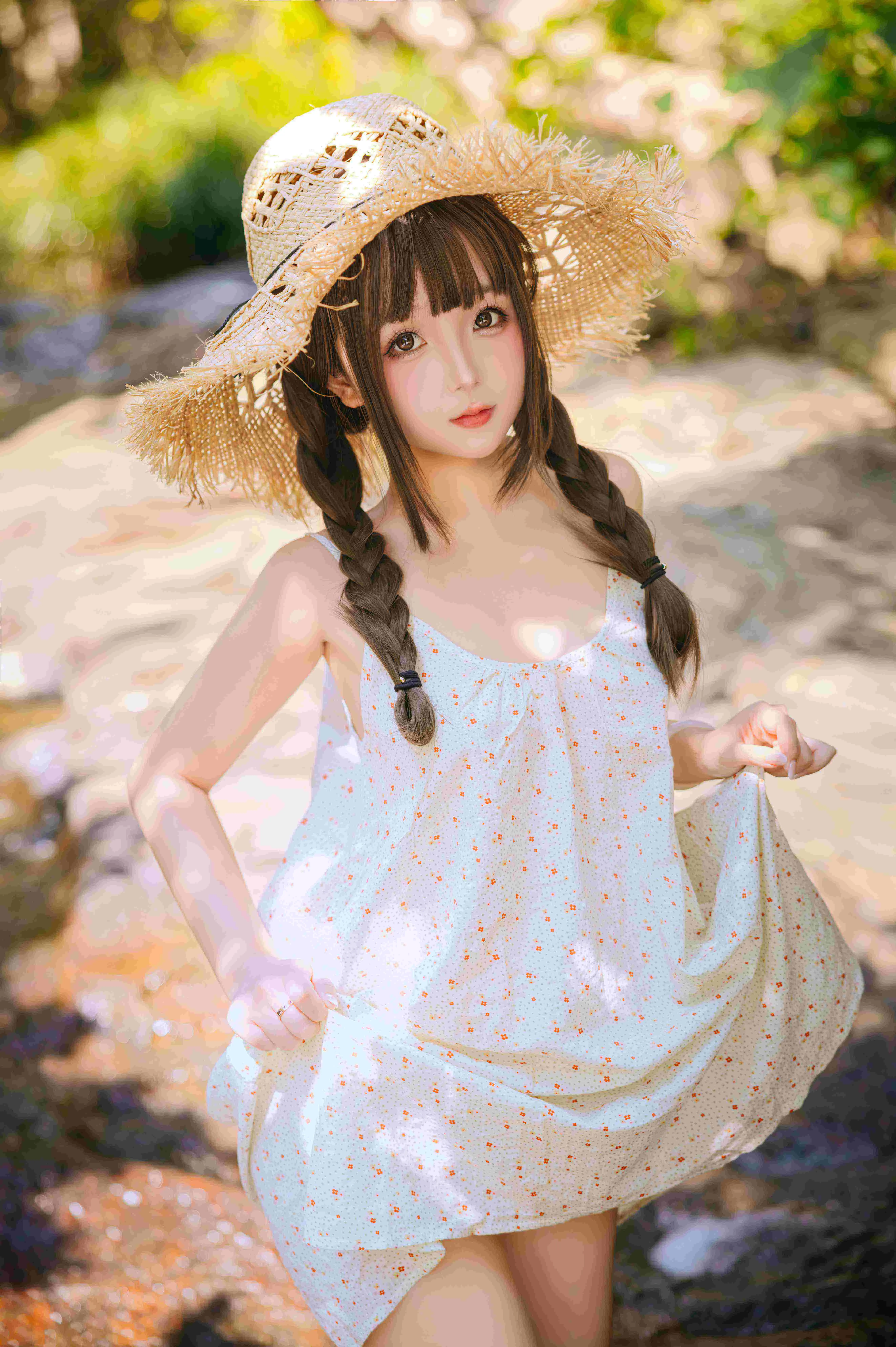 【cosplay图集精选】日奈娇 山野间 180p