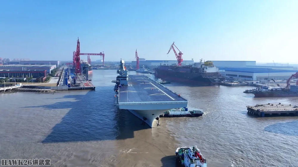 海外谈中国：076型两栖攻击舰首次海试“无人机航母”成关注焦点 - 哔哩哔哩