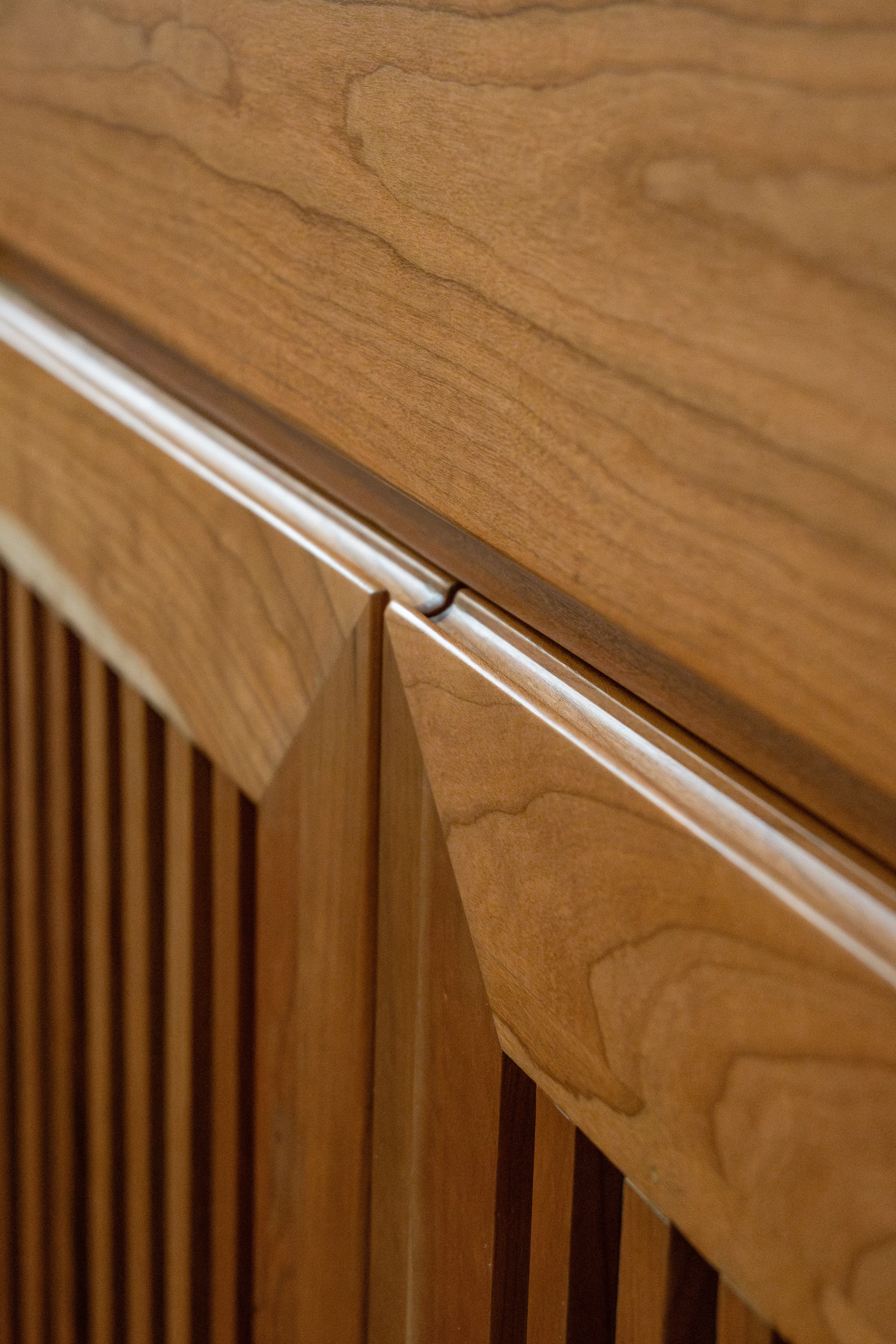 北美樱桃木变色之后的颜色是什么样子?