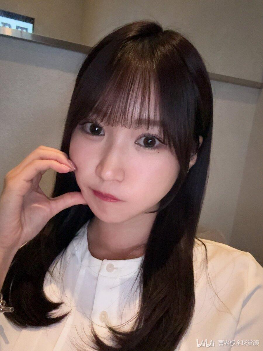 依本诗织,依本しおり 作品写真、介绍资料 - 哔哩哔哩