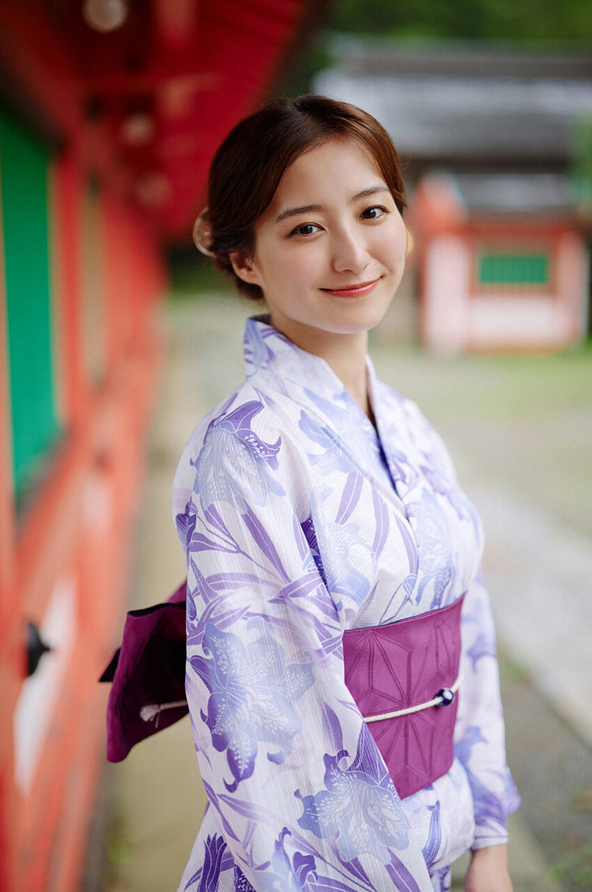 高田里穂写真集「光のシャワー」 - 哔哩哔哩