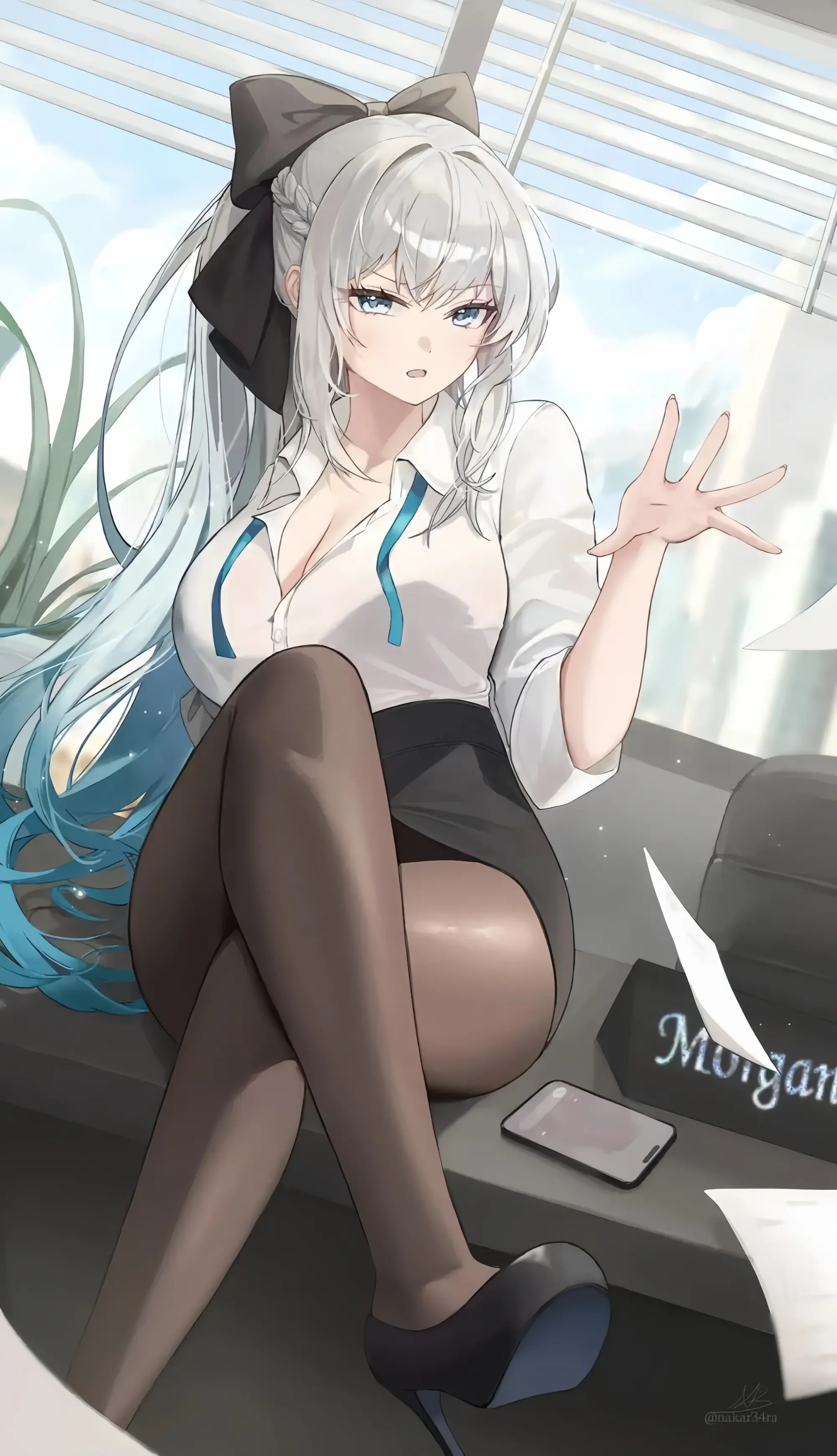 二次元锁屏壁纸:黑丝美腿_启动!