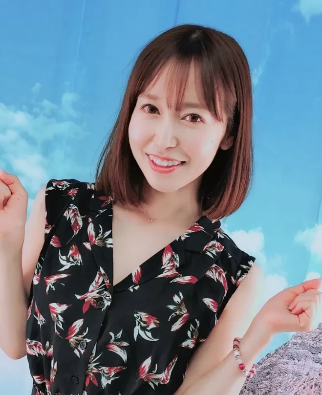【猛料】第3期 篠田优 被爆杜拜卖身,业界最强熟女,陷入卖身风波! - 哔哩哔哩