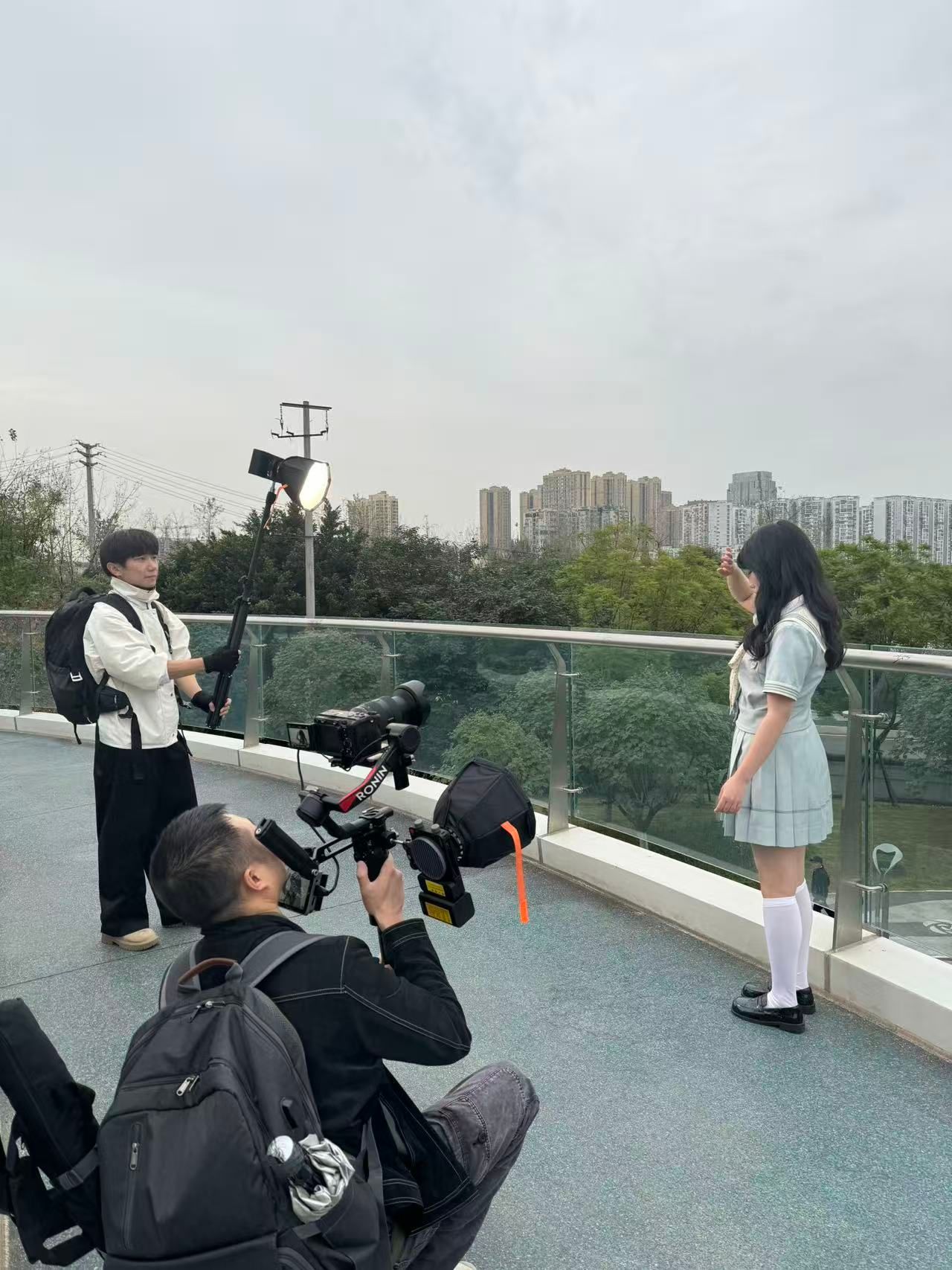重庆摄影培训学校在哪里?树莓教育帮你找到理想的摄影学习机构 - 哔哩哔哩