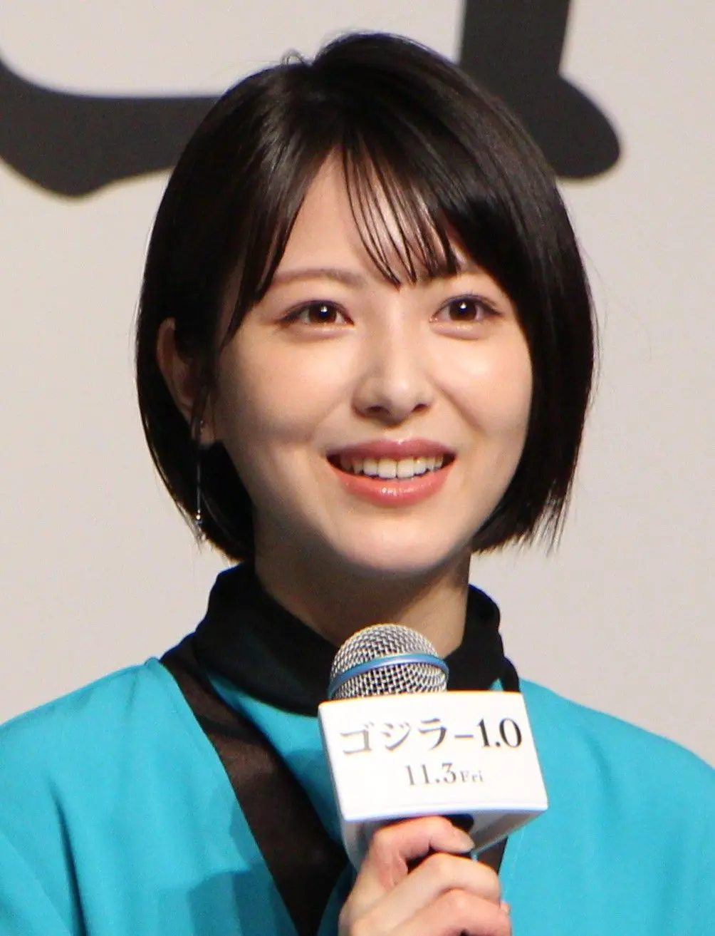 演员:滨边美波(23岁)