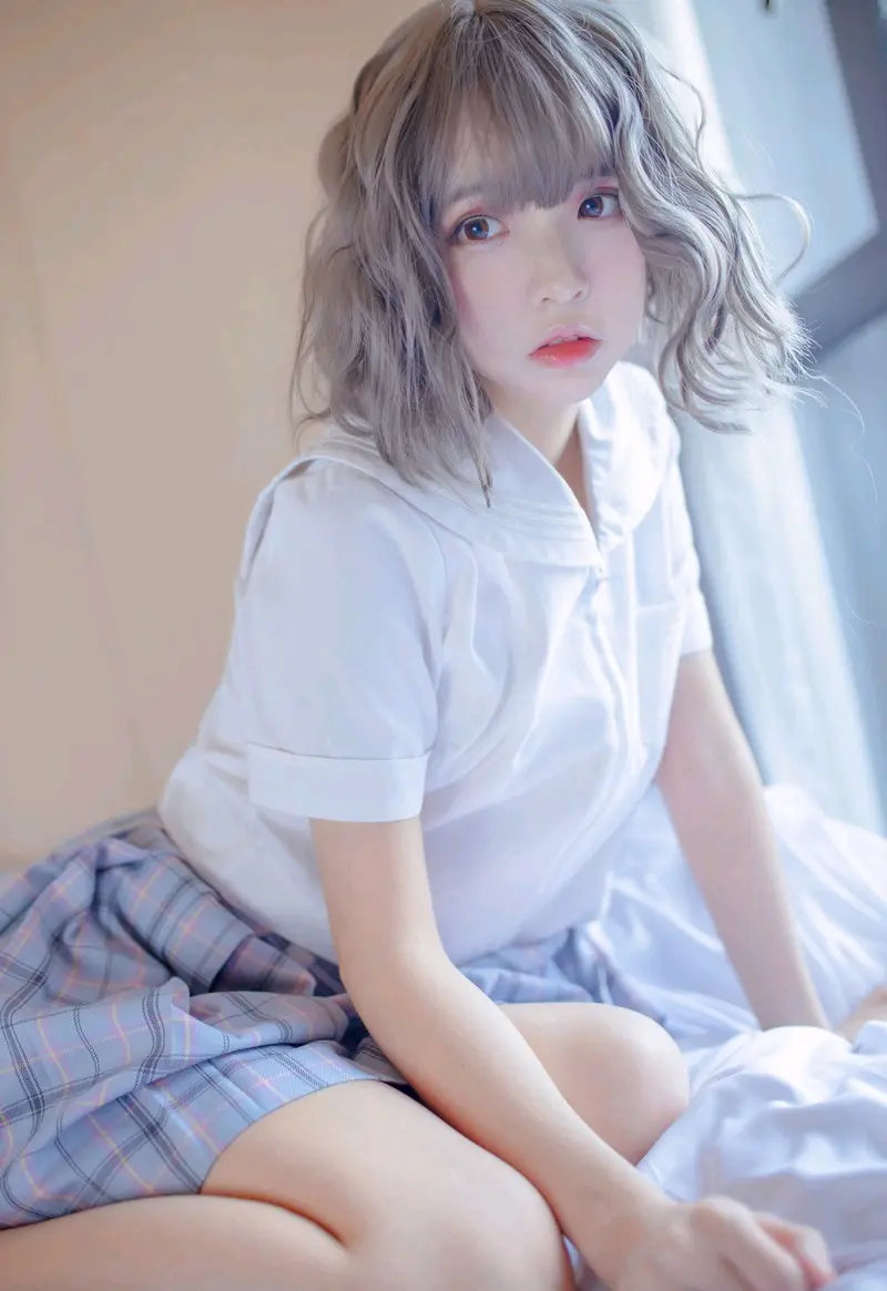 漂亮小姐姐JKcosplay图片