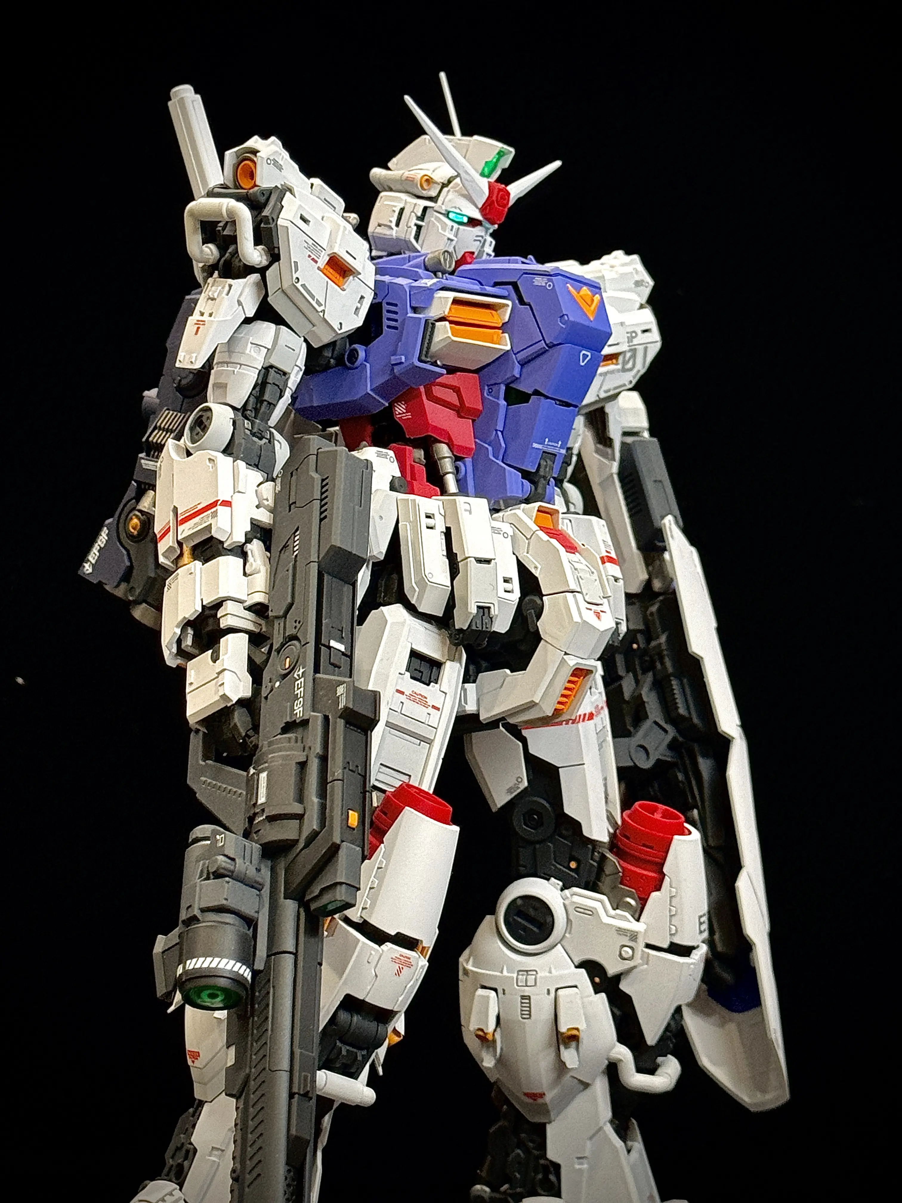 达人佳作:机甲之城 gp01陆战型十周年限定 制作完成