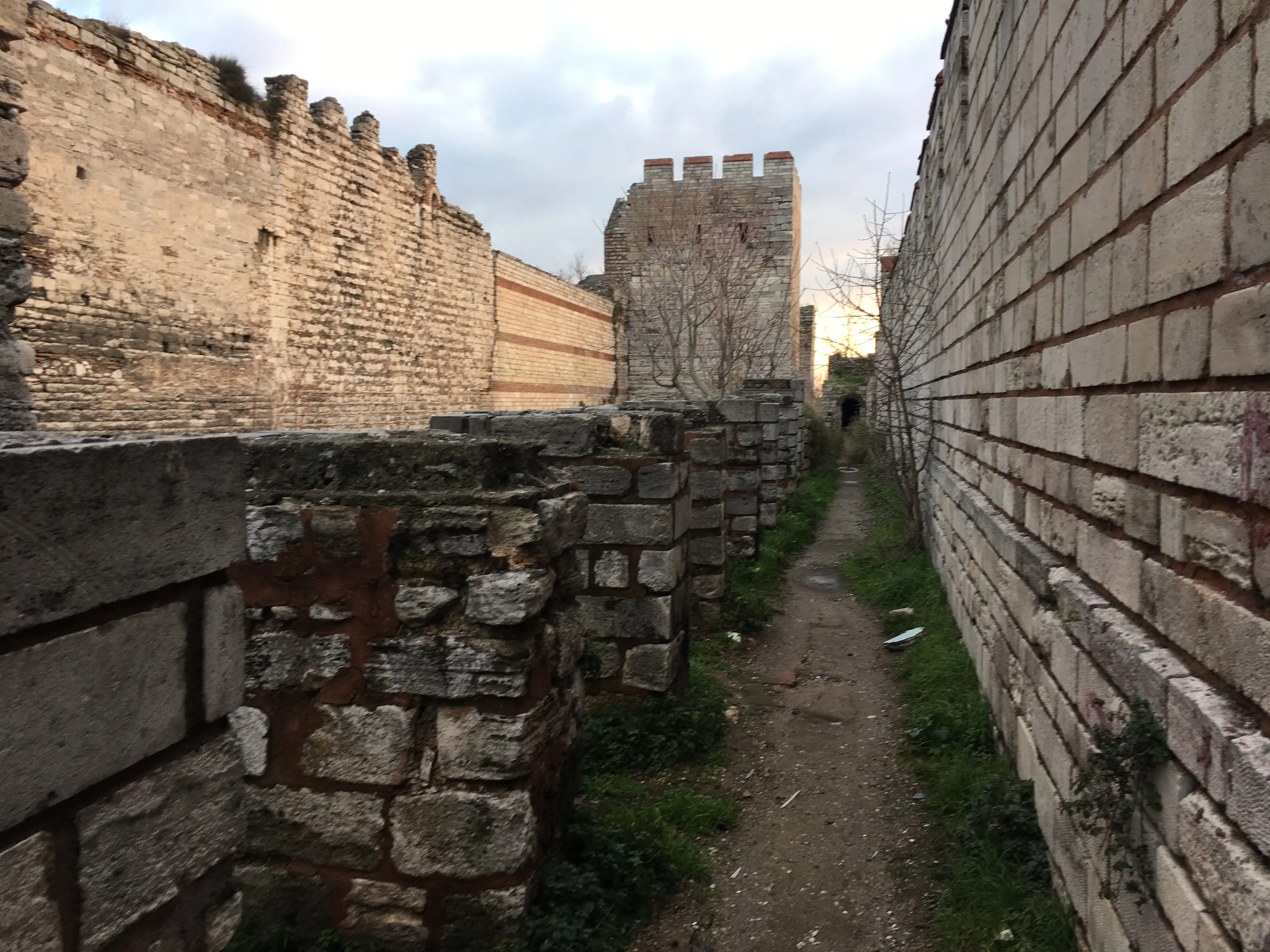 伊斯坦布尔 的城墙 citywalk(2) - 哔哩哔哩