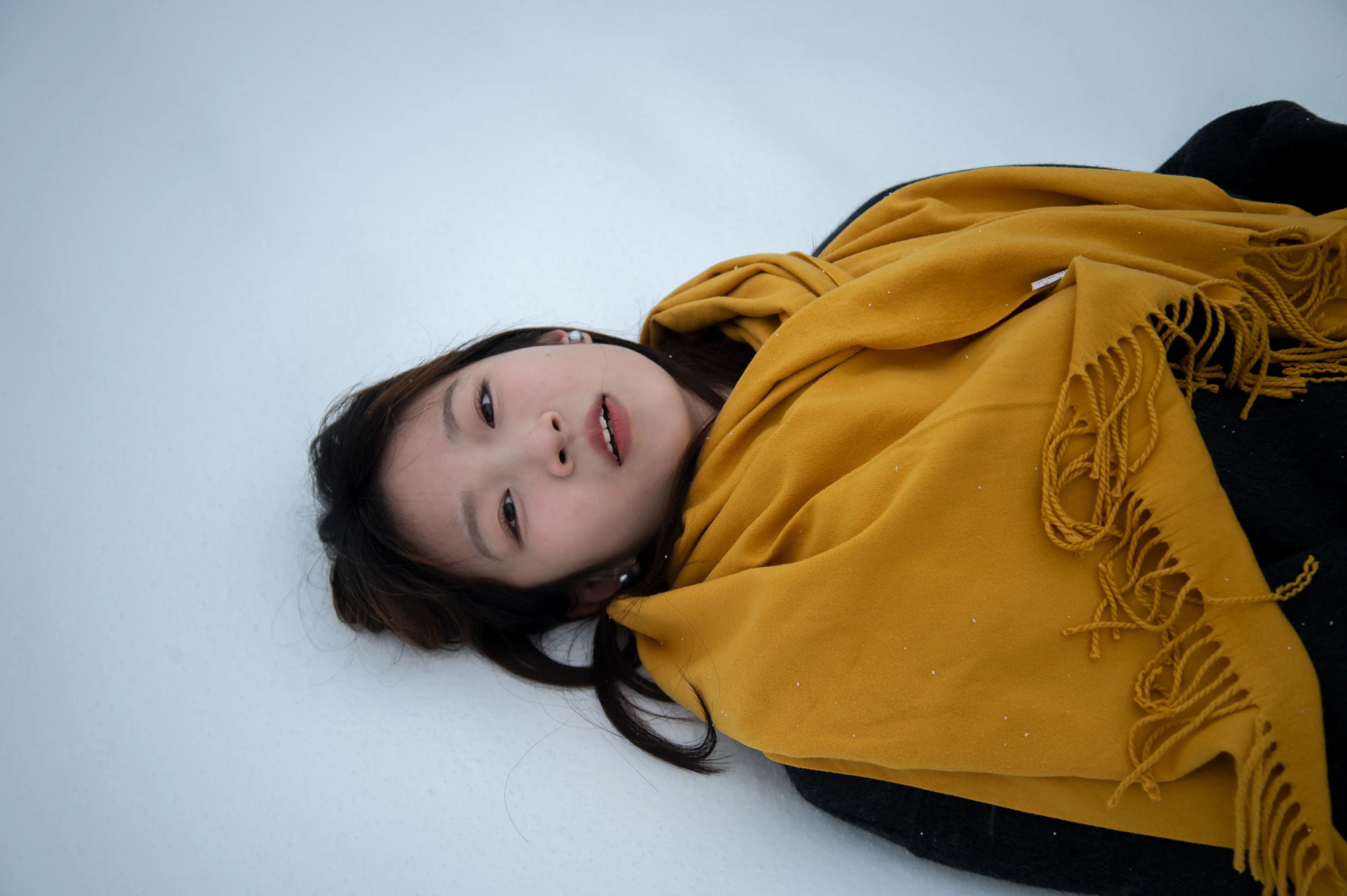 给漂亮学姐拍了雪景照! - 哔哩哔哩