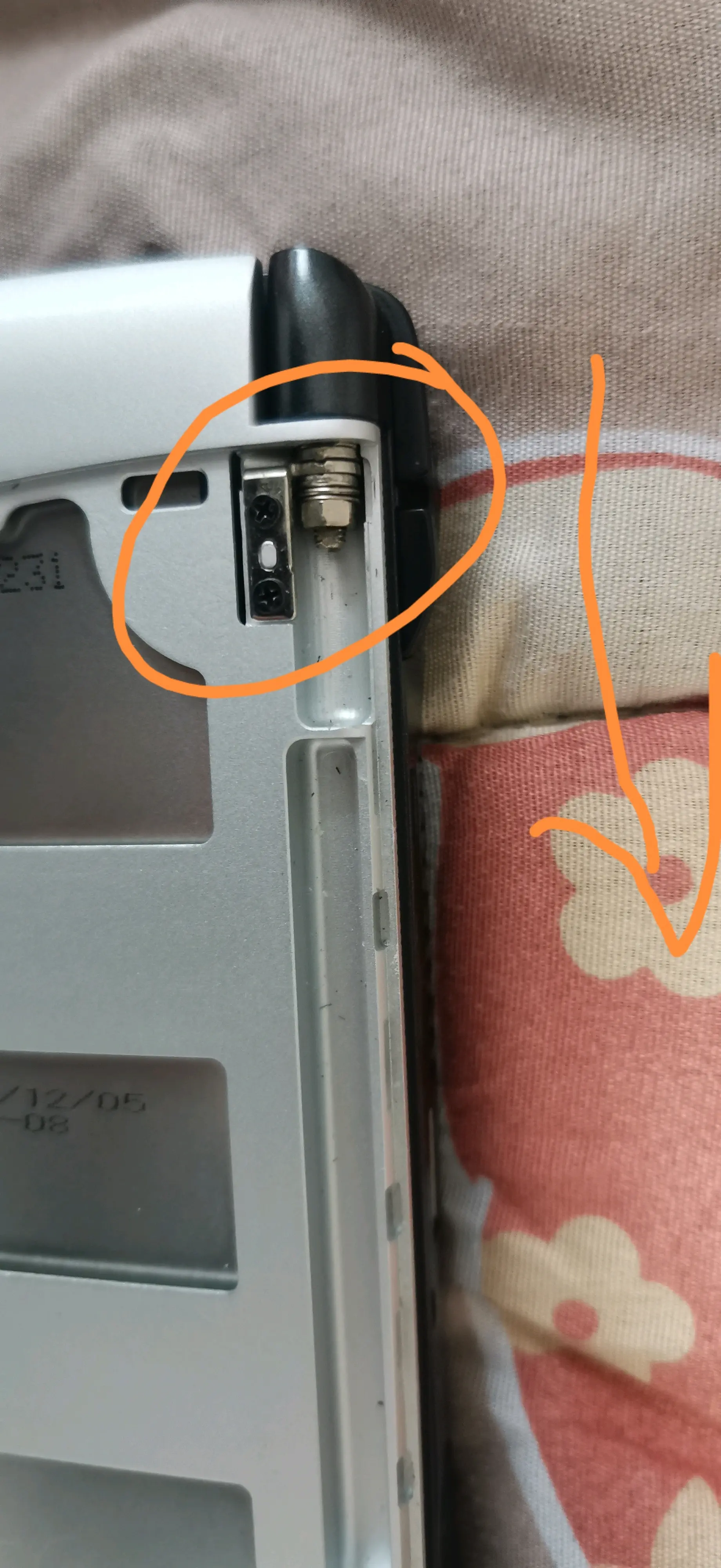 gpd win2换排线,记得先断电池!