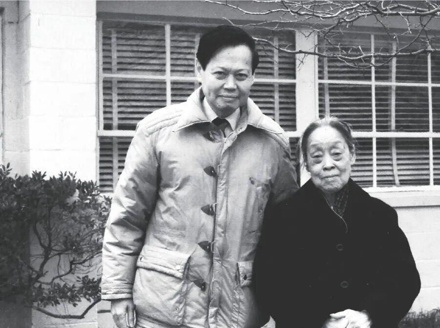 “他是一个最正常的天才” | 杨振宁的物理人生 - 哔哩哔哩