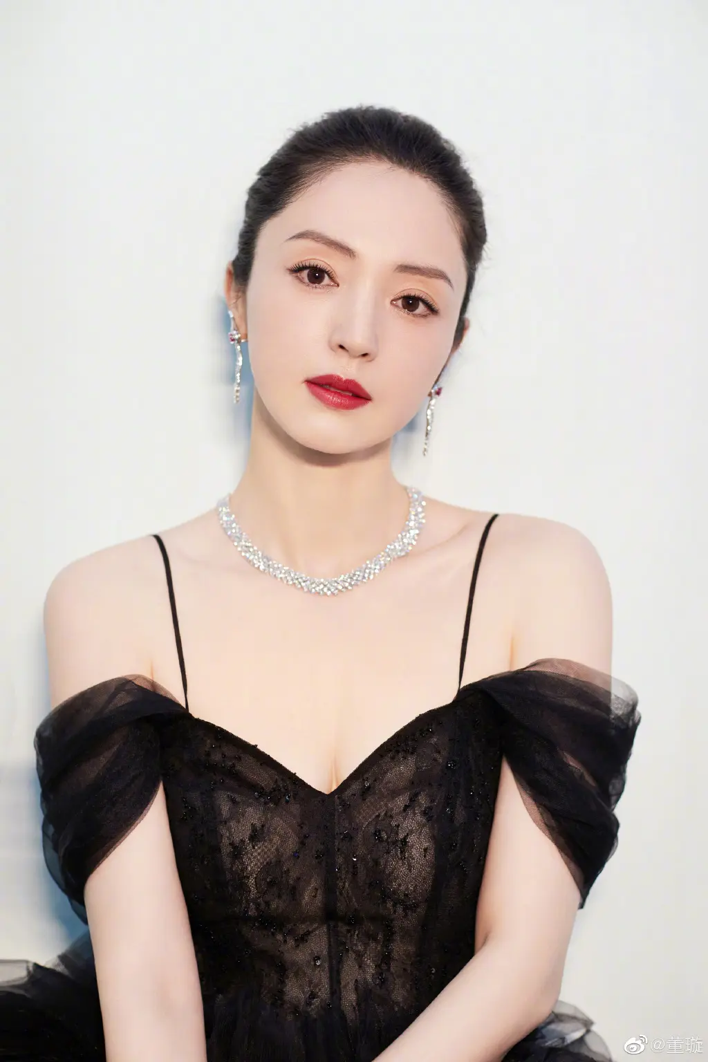 董璇经纪人 明星代言签约 - 哔哩哔哩