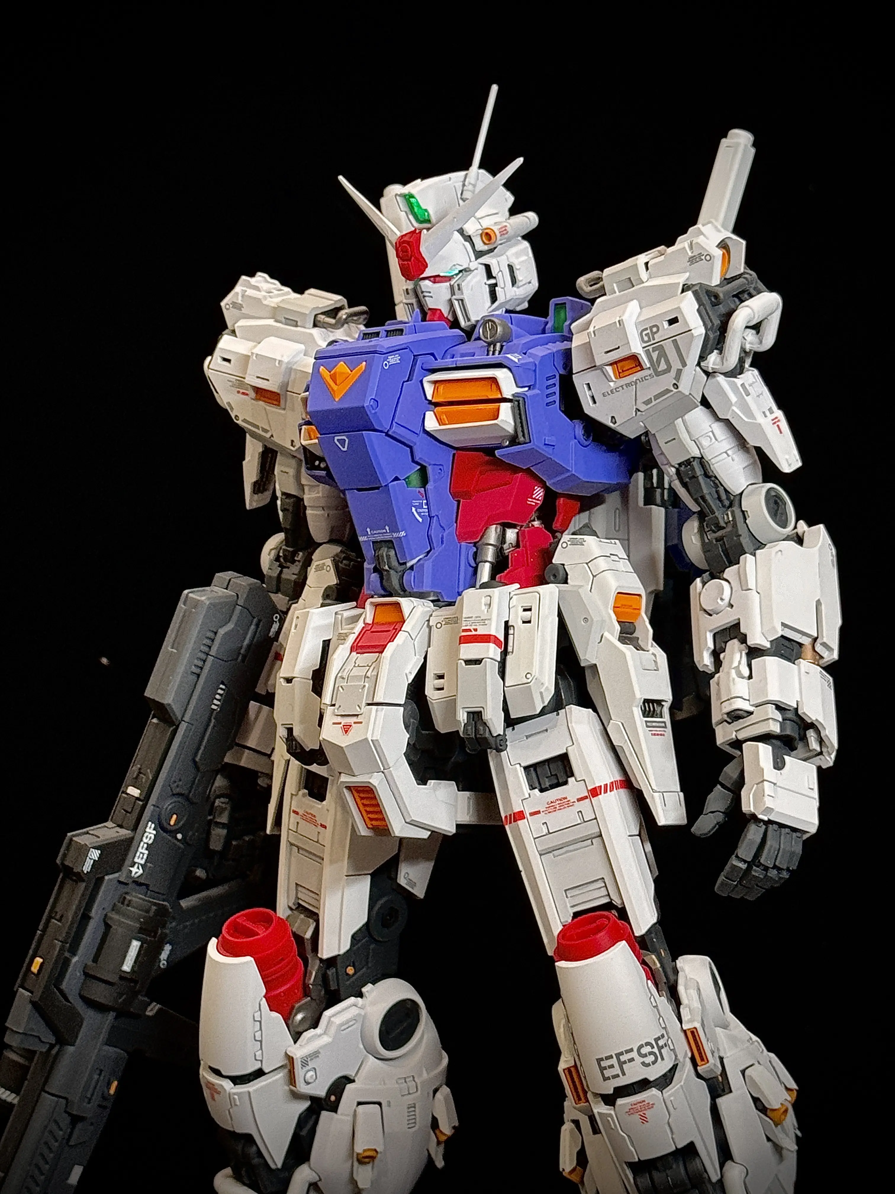 达人佳作:机甲之城 gp01陆战型十周年限定 制作完成