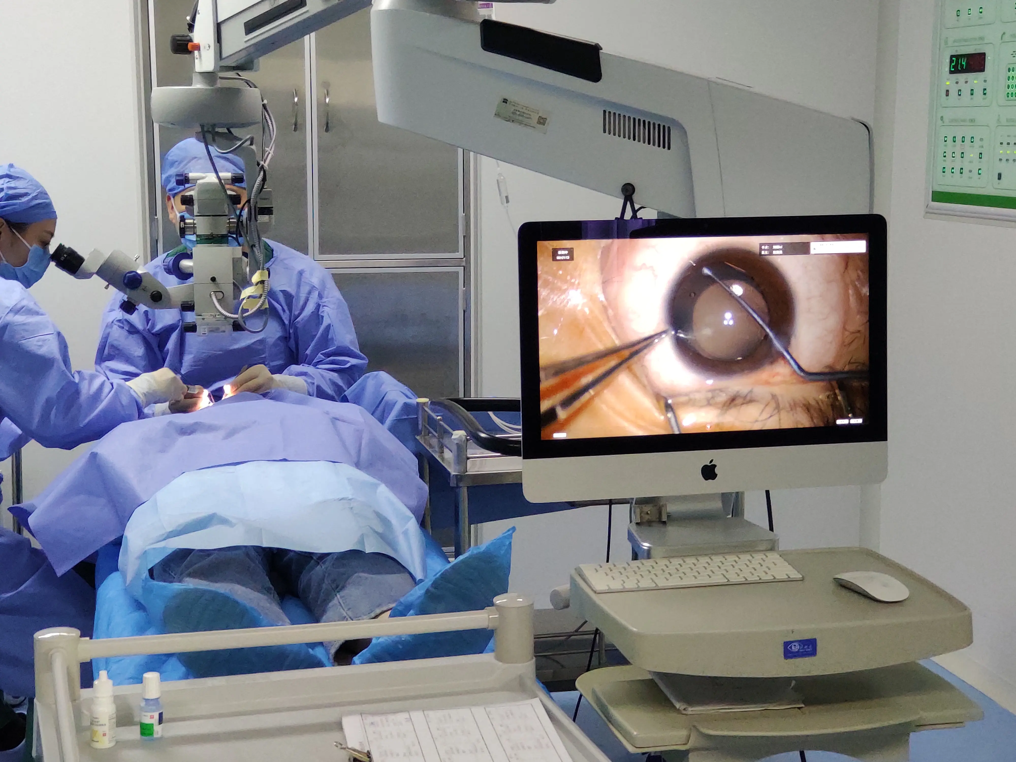 大连icl矫正晶体植入手术下车,近视那么多年才知道原来近视真的能治好