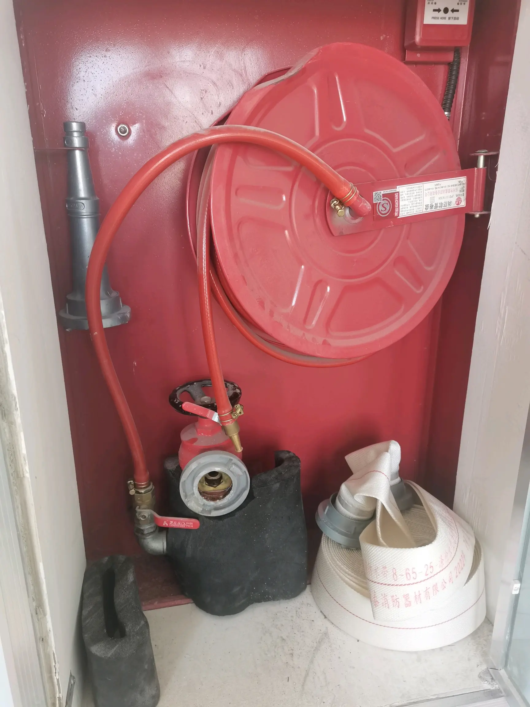 我家小区的消防栓