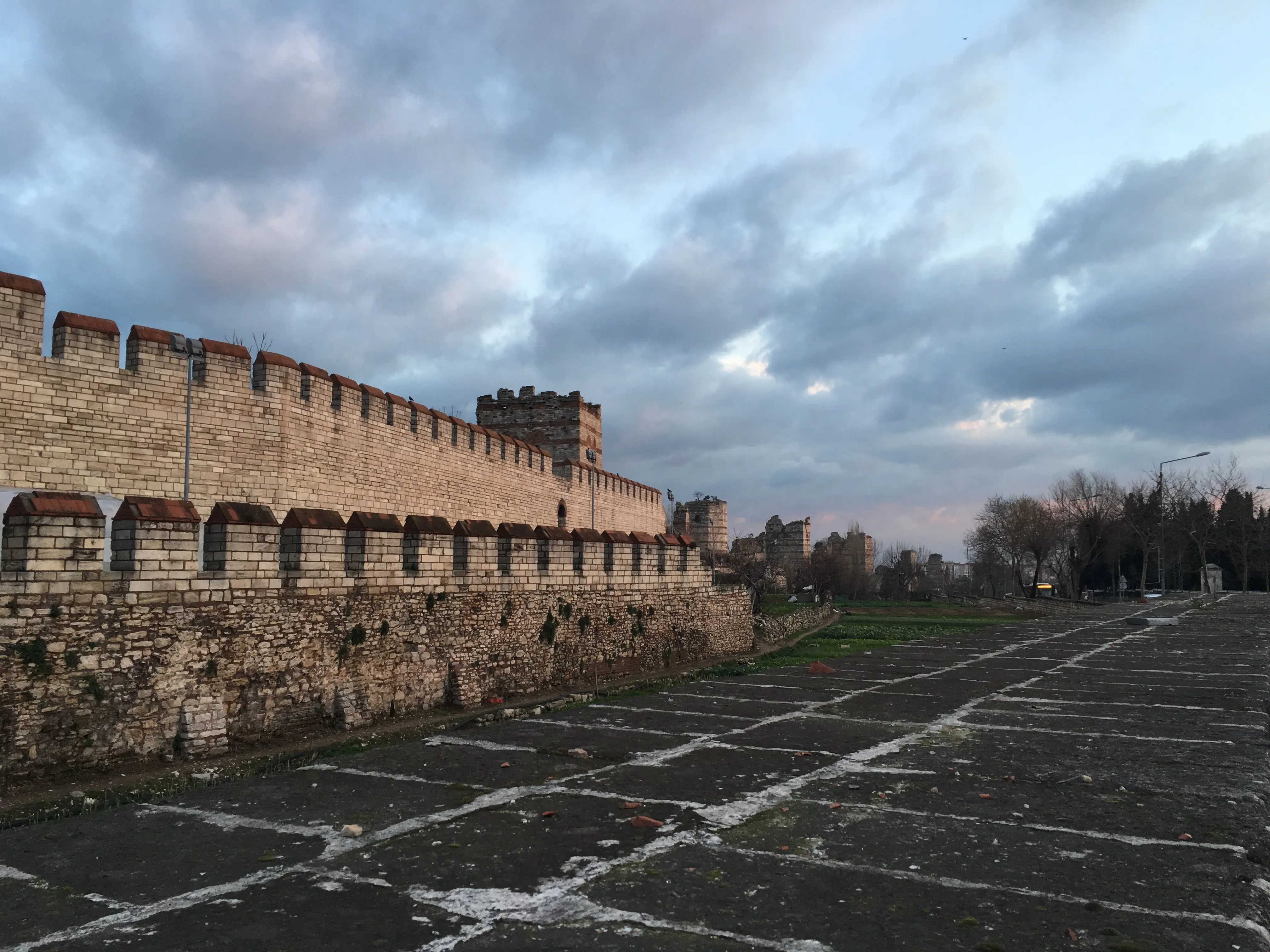 伊斯坦布尔 的城墙 citywalk(2) - 哔哩哔哩