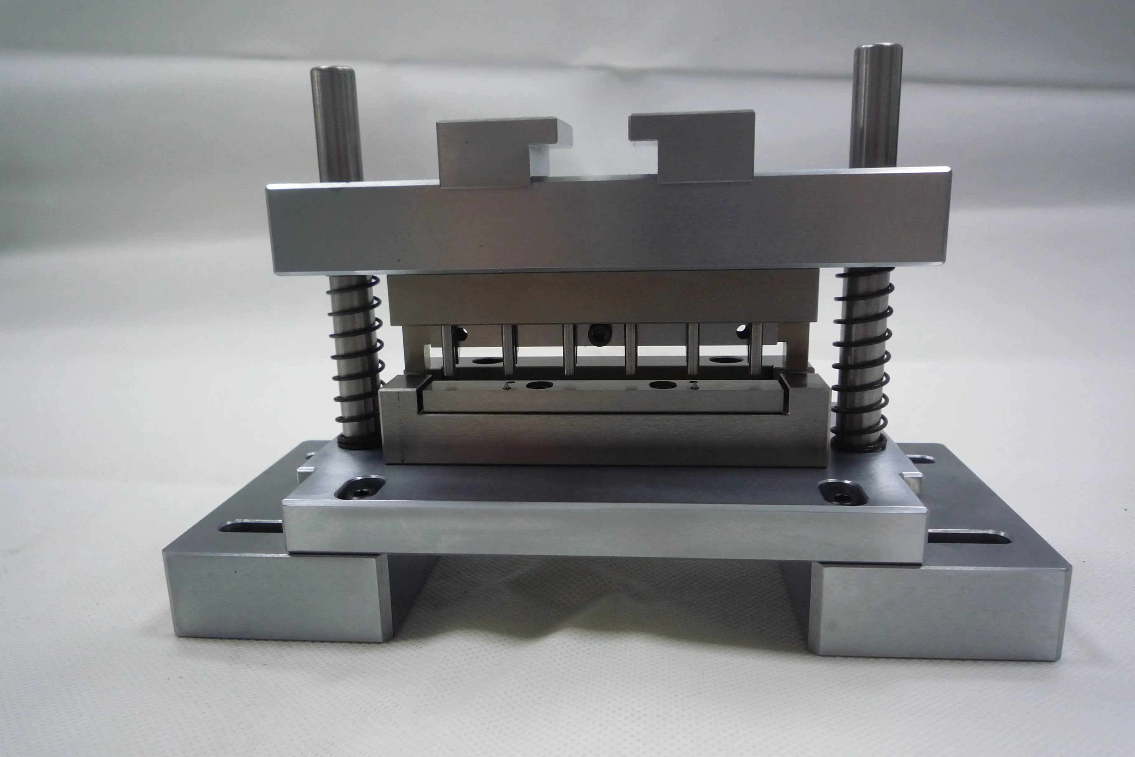 精密夹治具加工在现代制造业中的重要性